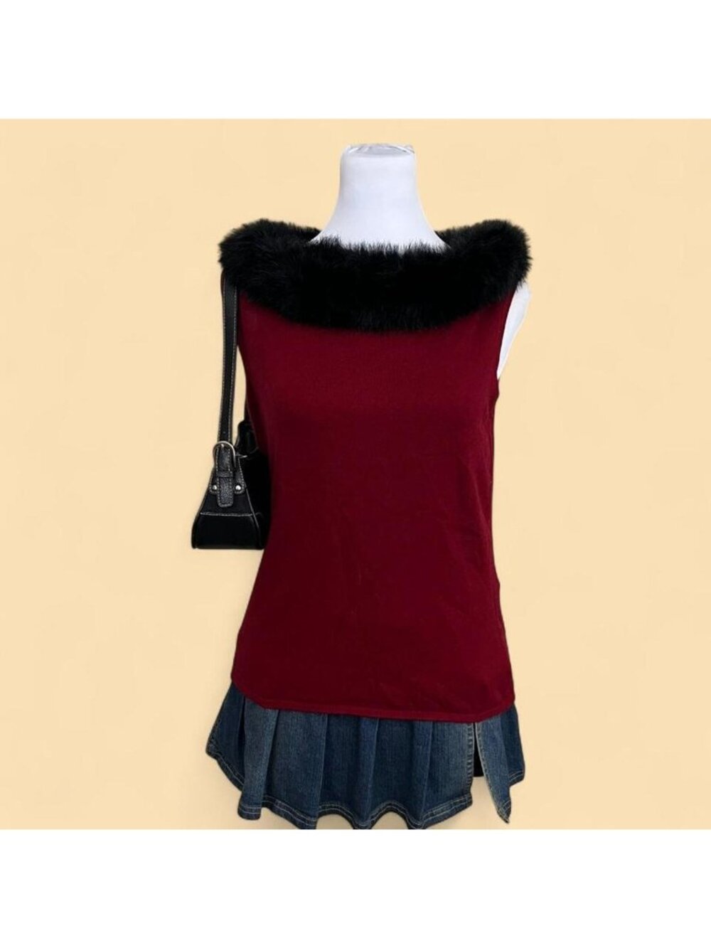 90s red black silk blend quirky unique downtown it girl faux fur collar top
